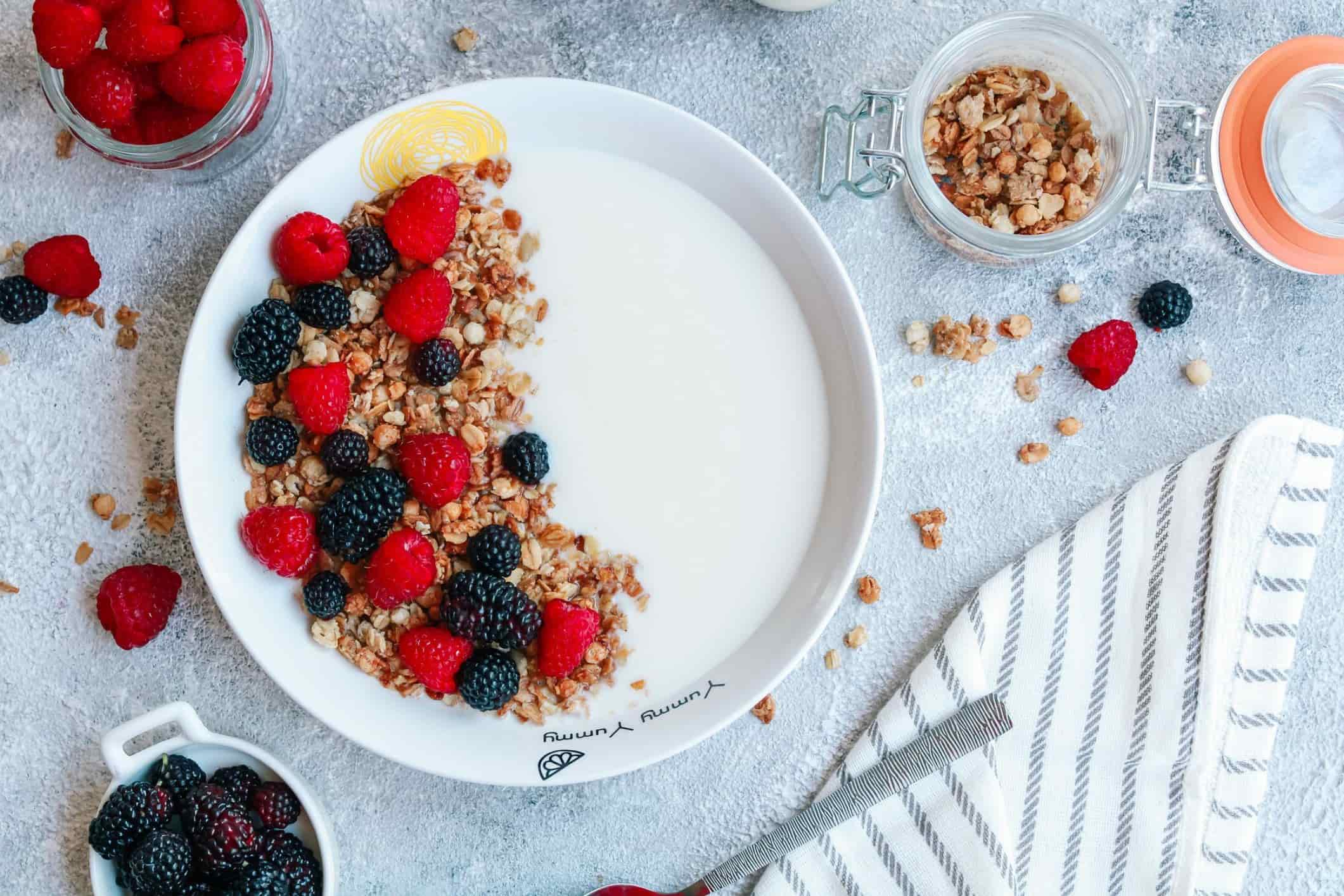 Granola protéiné : bien le choisir pour un petit déjeuner équilibré